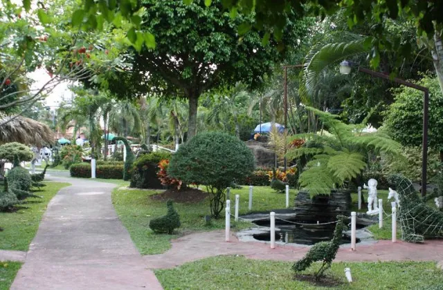 Paraiso Solymar Bonao garden 1